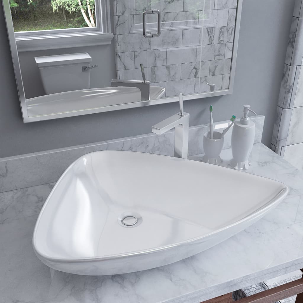 Basin Ceramic Triangle 645X455X115 Mm